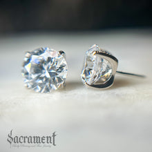 Load image into Gallery viewer, Tiffany Prong set CZ - in 2mm - 6mm  set in 18kt yellow, white  or rose gold