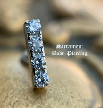 Load image into Gallery viewer, 4 gem golden line - 18K