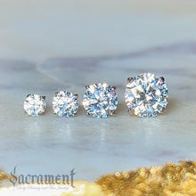 Load image into Gallery viewer, Tiffany Prong set CZ - in 2mm - 6mm  set in 18kt yellow, white  or rose gold
