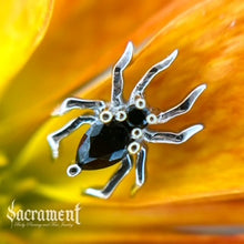 Load image into Gallery viewer, Genuine Black Spinel Gold Spider-14k Yellow and White Gold
