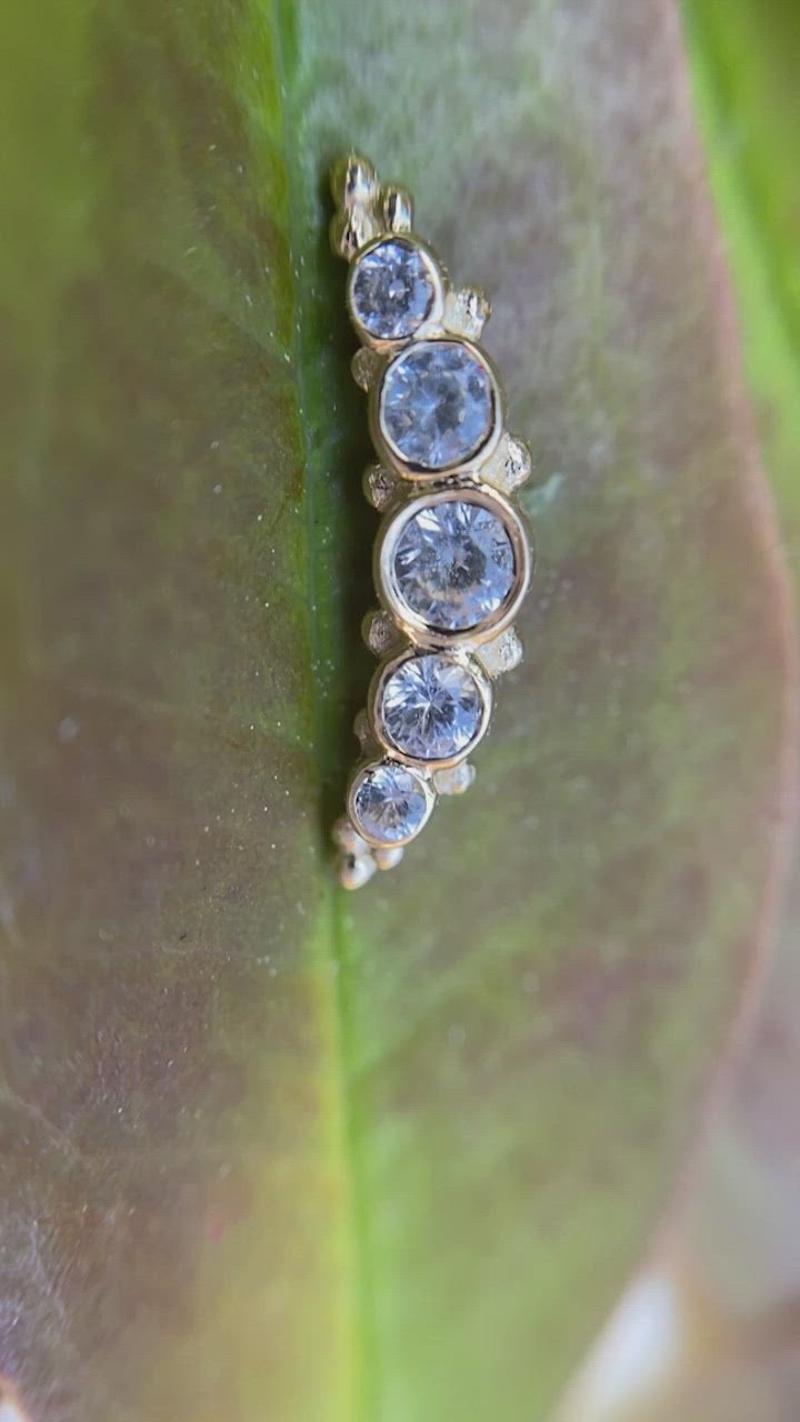 BVLA - Panaraya gem cluster featuring 5 white sapphires (AA)