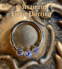 Load image into Gallery viewer, BVLA - faraway seam ring with white sapphires
